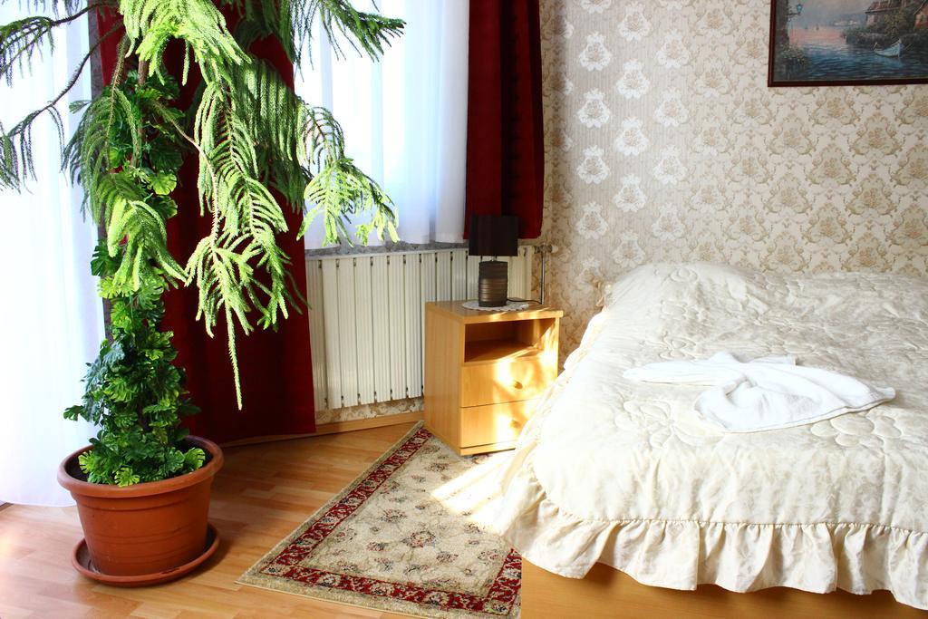 Kalman Panzio Bed and Breakfast Szeged Eksteriør billede