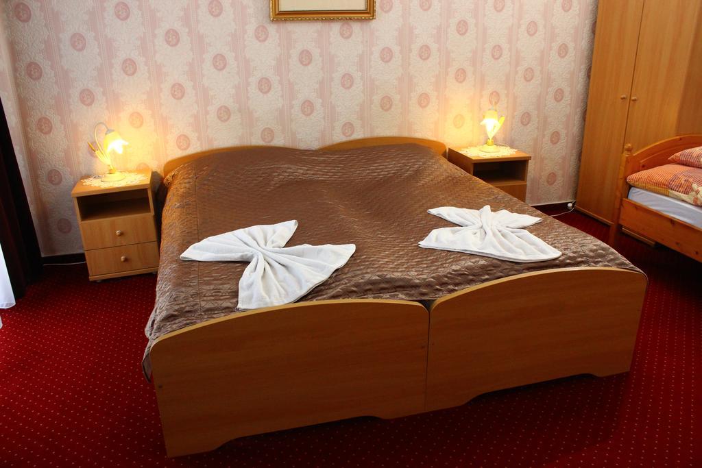 Kalman Panzio Bed and Breakfast Szeged Eksteriør billede