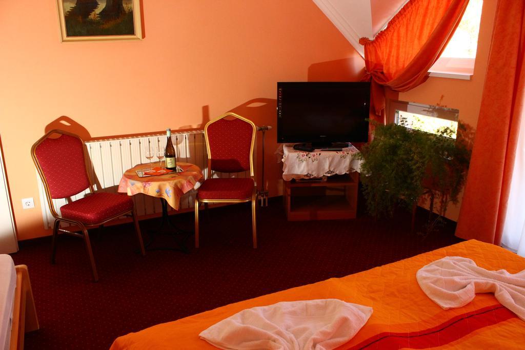 Kalman Panzio Bed and Breakfast Szeged Eksteriør billede