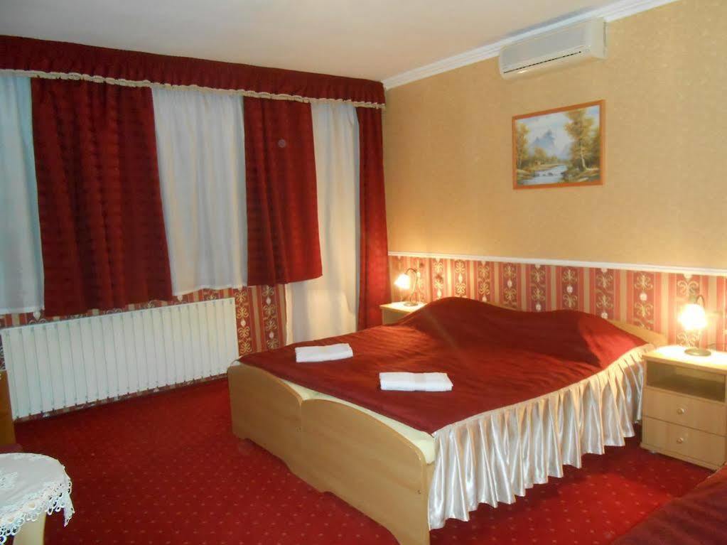 Kalman Panzio Bed and Breakfast Szeged Eksteriør billede